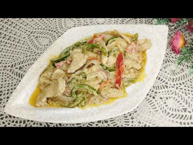 Creamy Chicken Jalfrezi (serves 8-10)